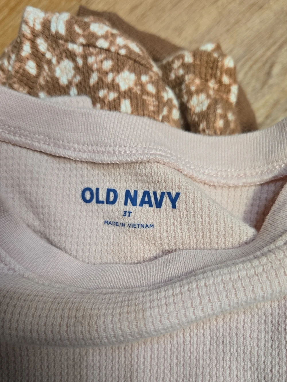 ☀️Lot Of 4: 3 Old Navy Waffle Knit LS Tops 1 NWOT Garanimals Unicorn Sweatshirt